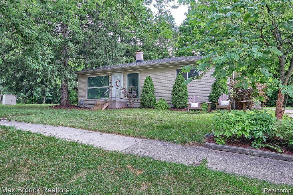 1218 City Drive - Photo 1