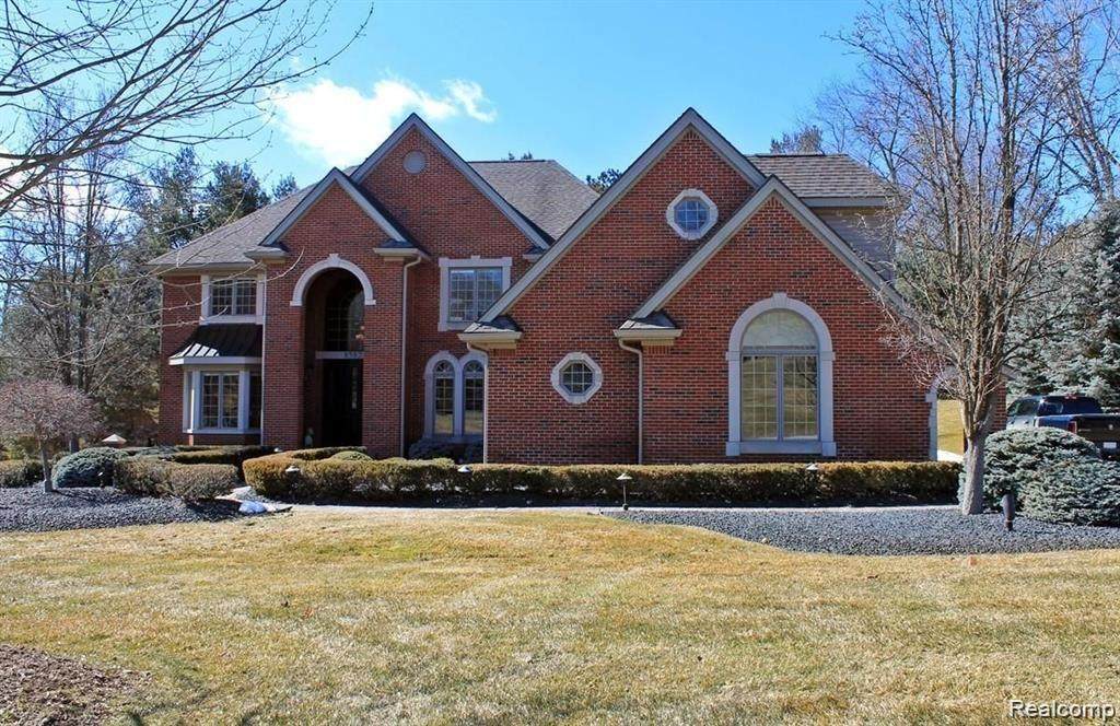 8582 Forestview Drive - Photo 1