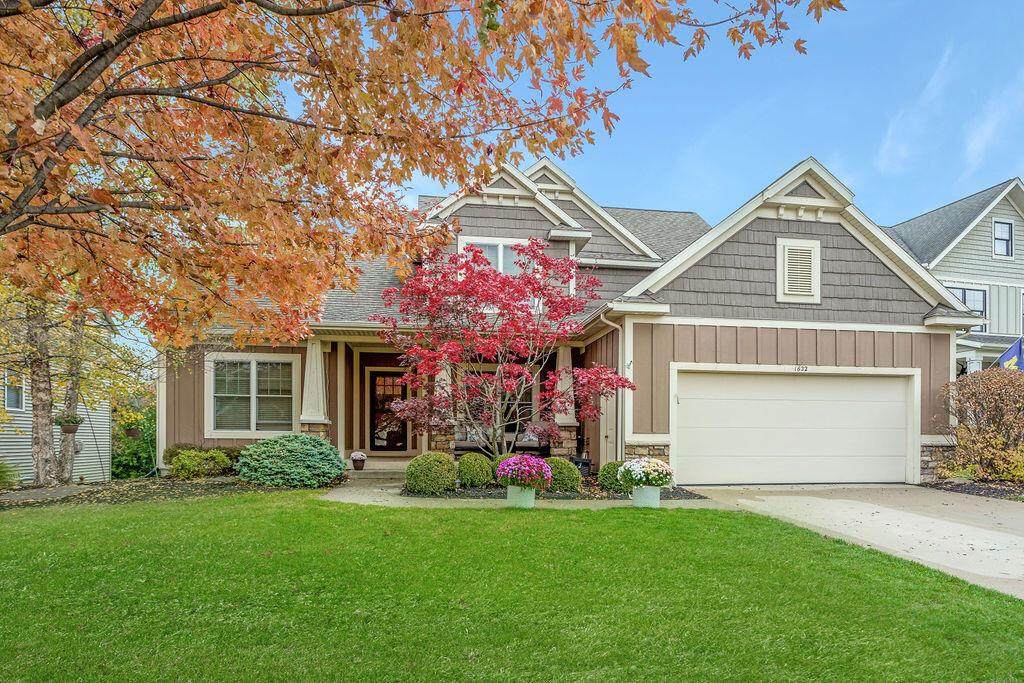 1622 Amberley Court - Photo 1