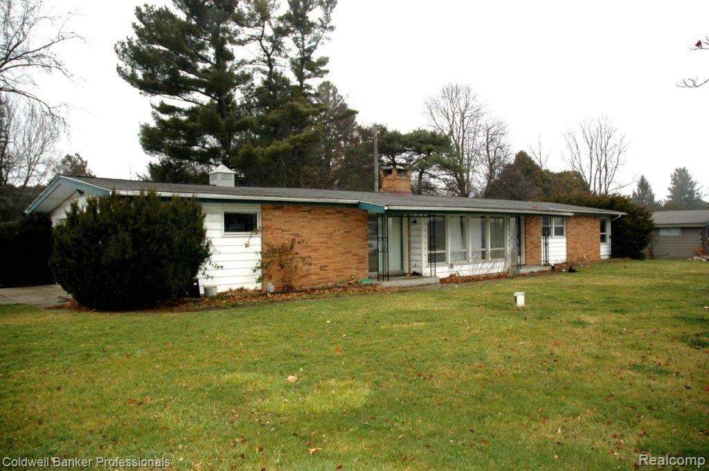 1192 Lapeer Road - Photo 1