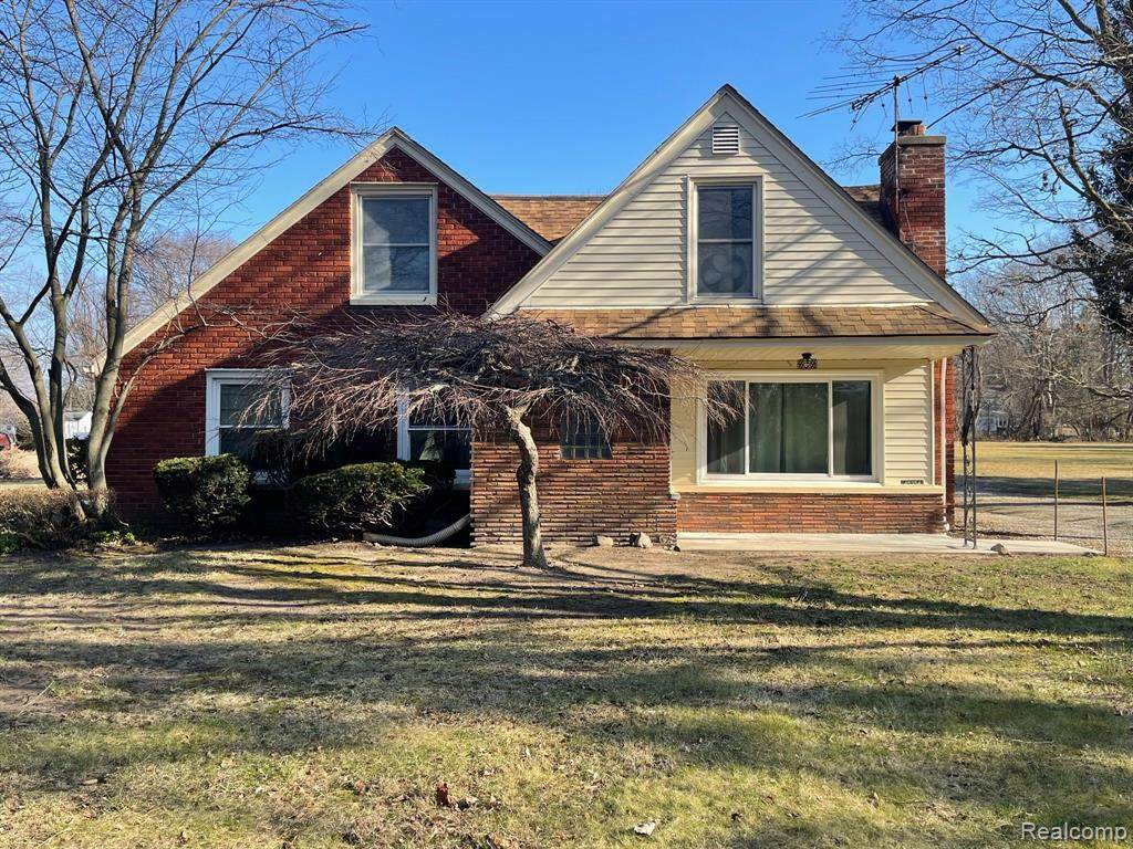 45354 Deneweth Road - Photo 1