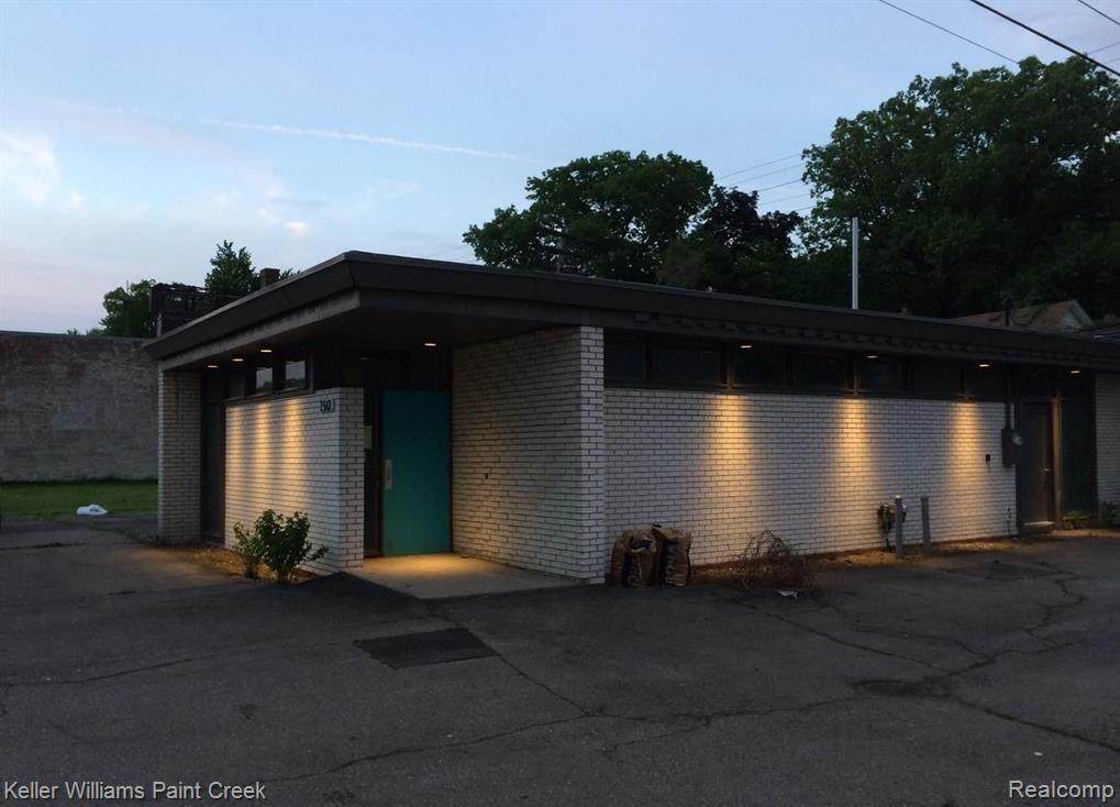 150 Livernois Street - Photo 1