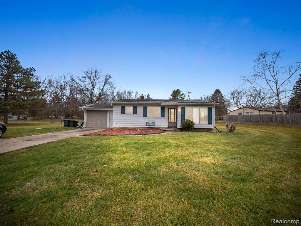 4639 Beecher Road - Photo 1