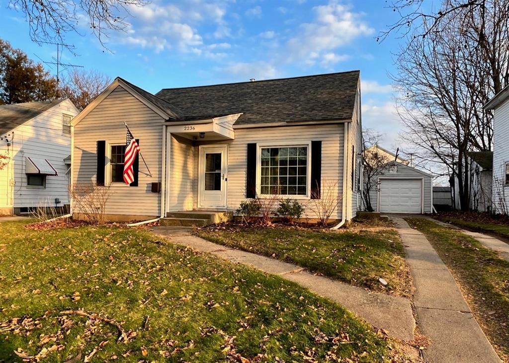 2236 Foster Avenue - Photo 1