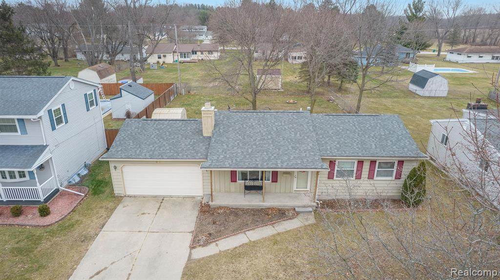 619 Somerset Drive - Photo 1