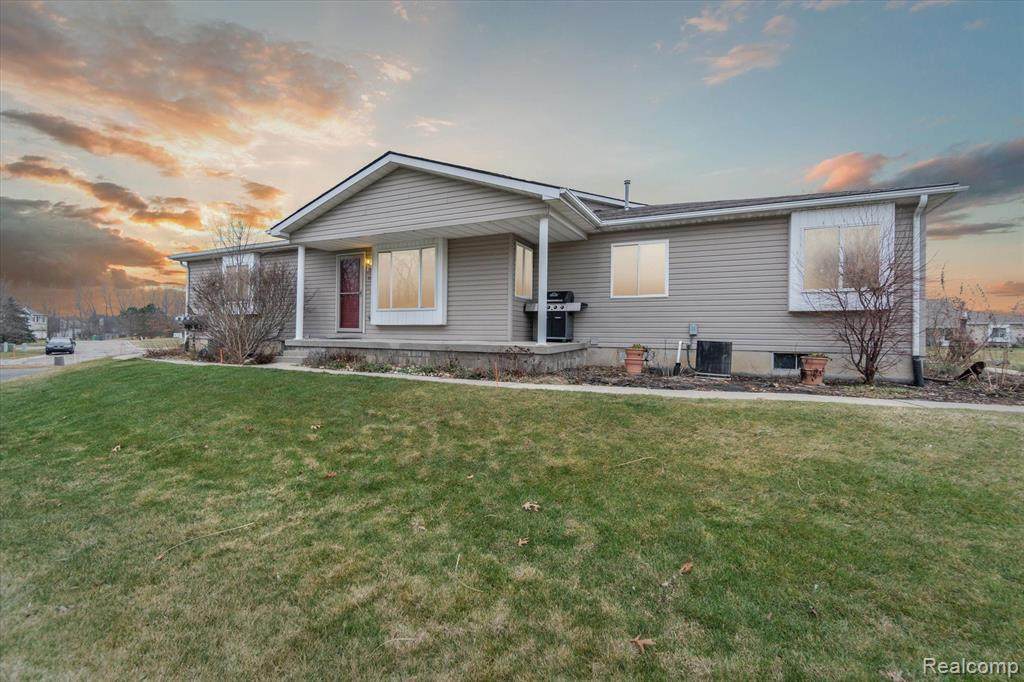 1054 River Ridge Circle - Photo 1
