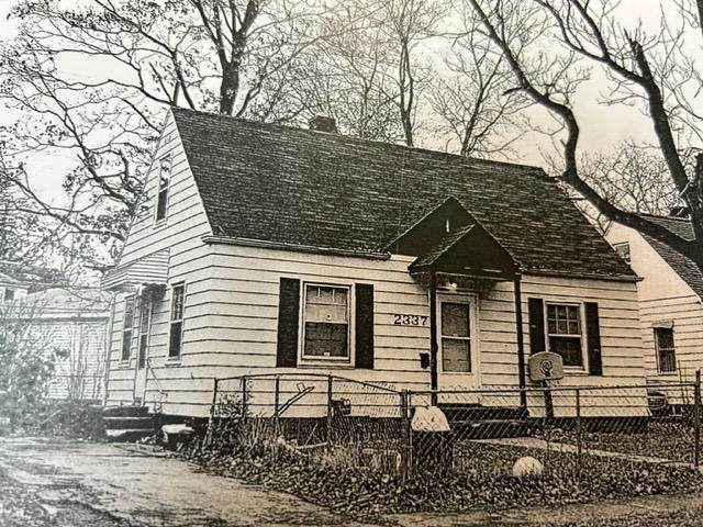 2337 Kellar Ave - Photo 1