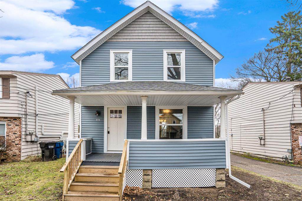 526 Berkley Street - Photo 1