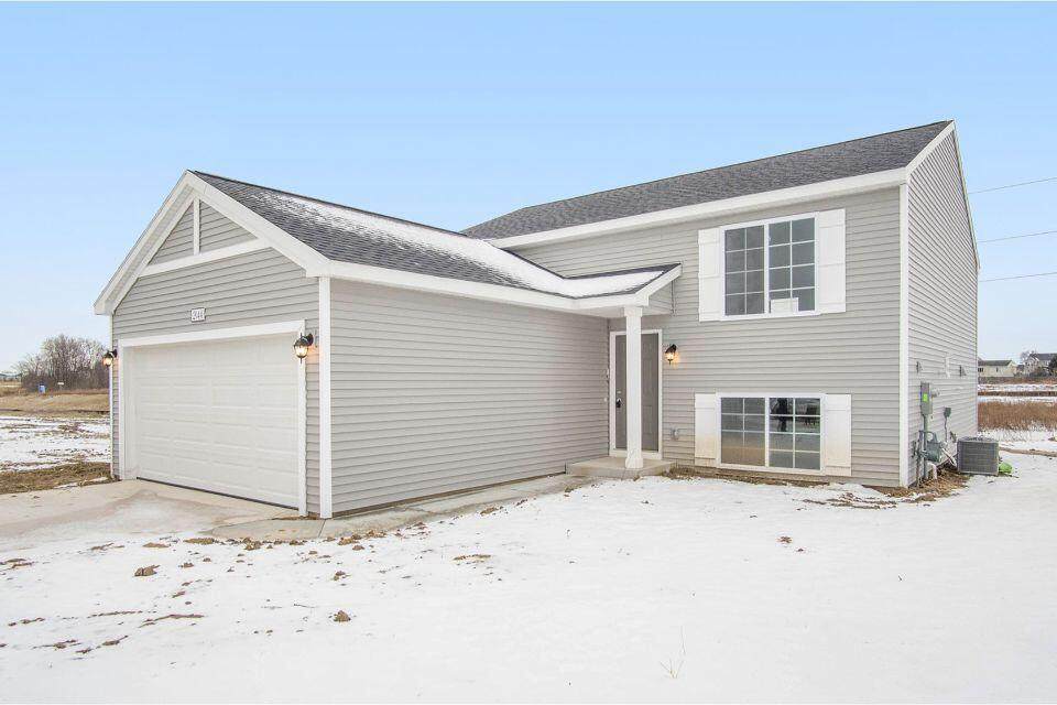 5429 Karen Court - Photo 1