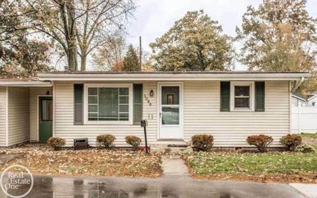 3086 Woodland - Photo 1