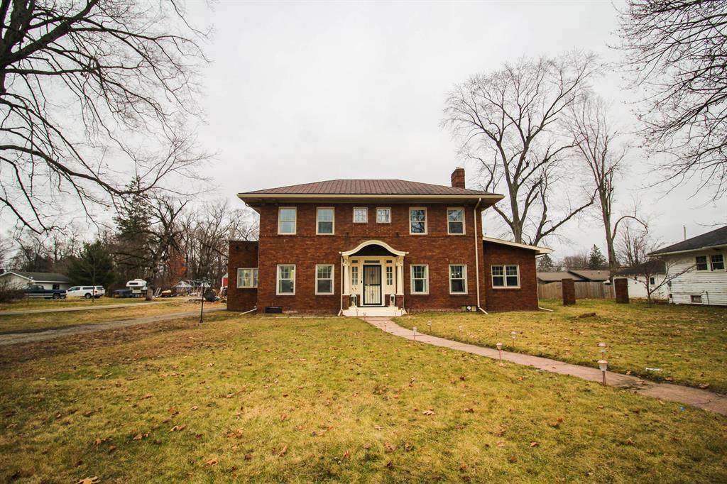 1029 Main Street - Photo 1