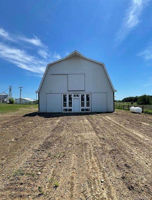 6673 Cedar Creek Road - Photo 1