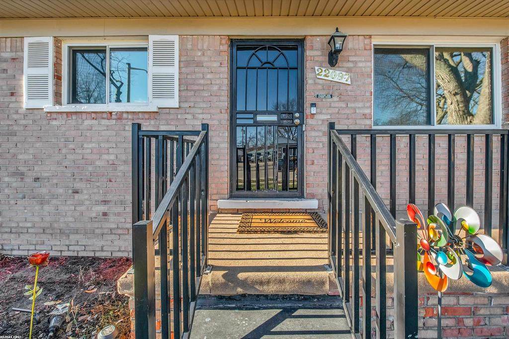 22097 Birchwood - Photo 1