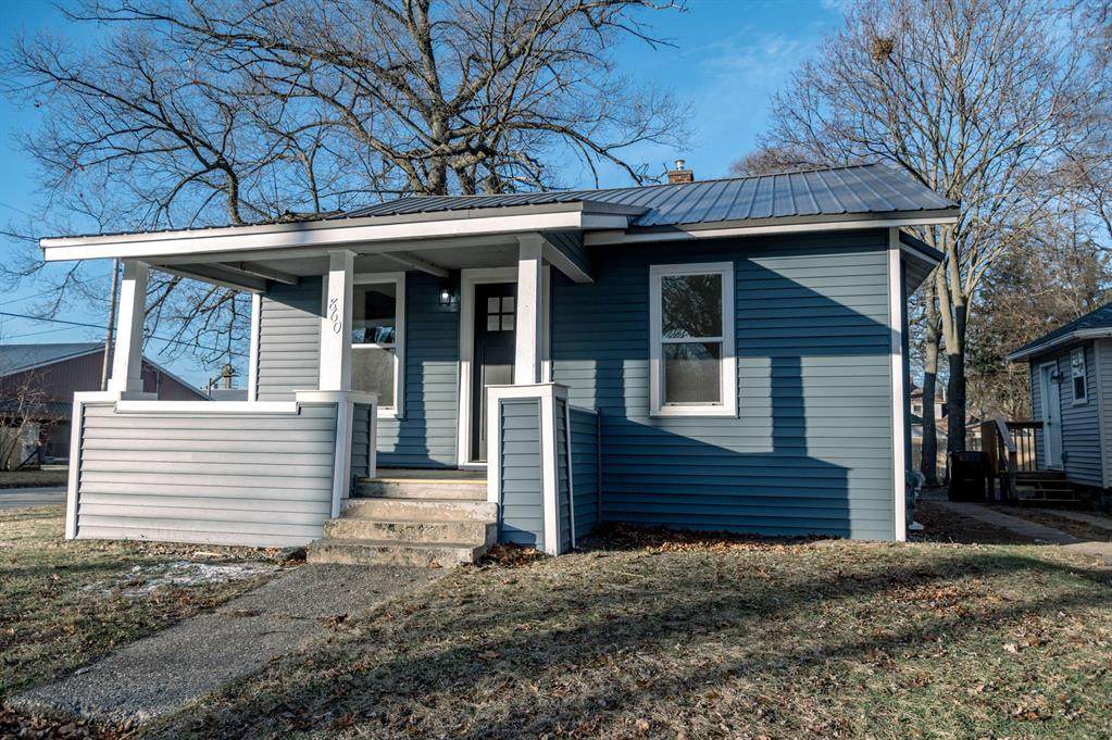 860 Forest Avenue - Photo 1