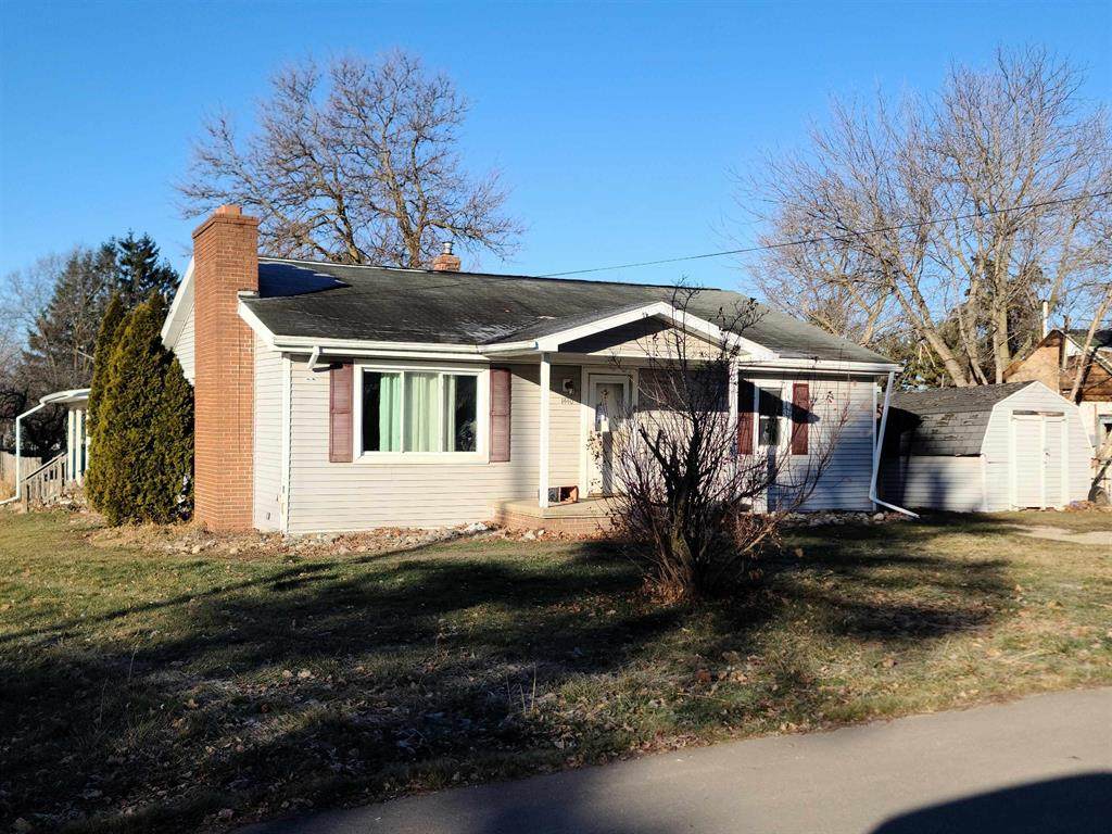 1440 Pearce - Photo 1