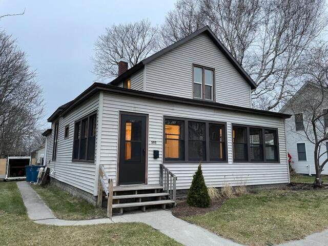 305 5th Street - Photo 1