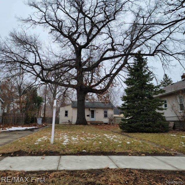 150 Harry Avenue - Photo 1