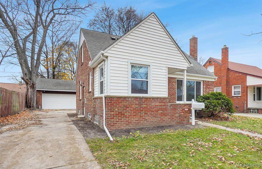 561 Evelyn Avenue - Photo 1