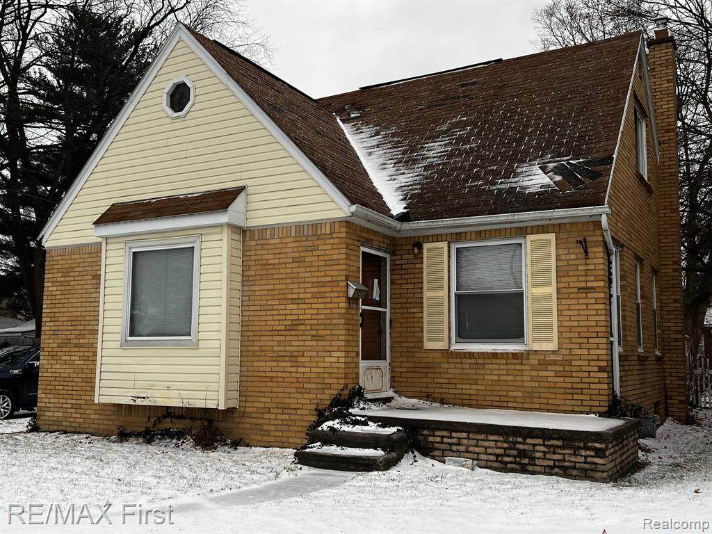 9656 Chatham - Photo 1