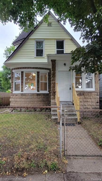 131 Batavia Street - Photo 1