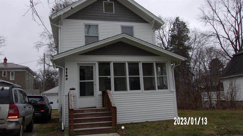 1109 Perry Street - Photo 1
