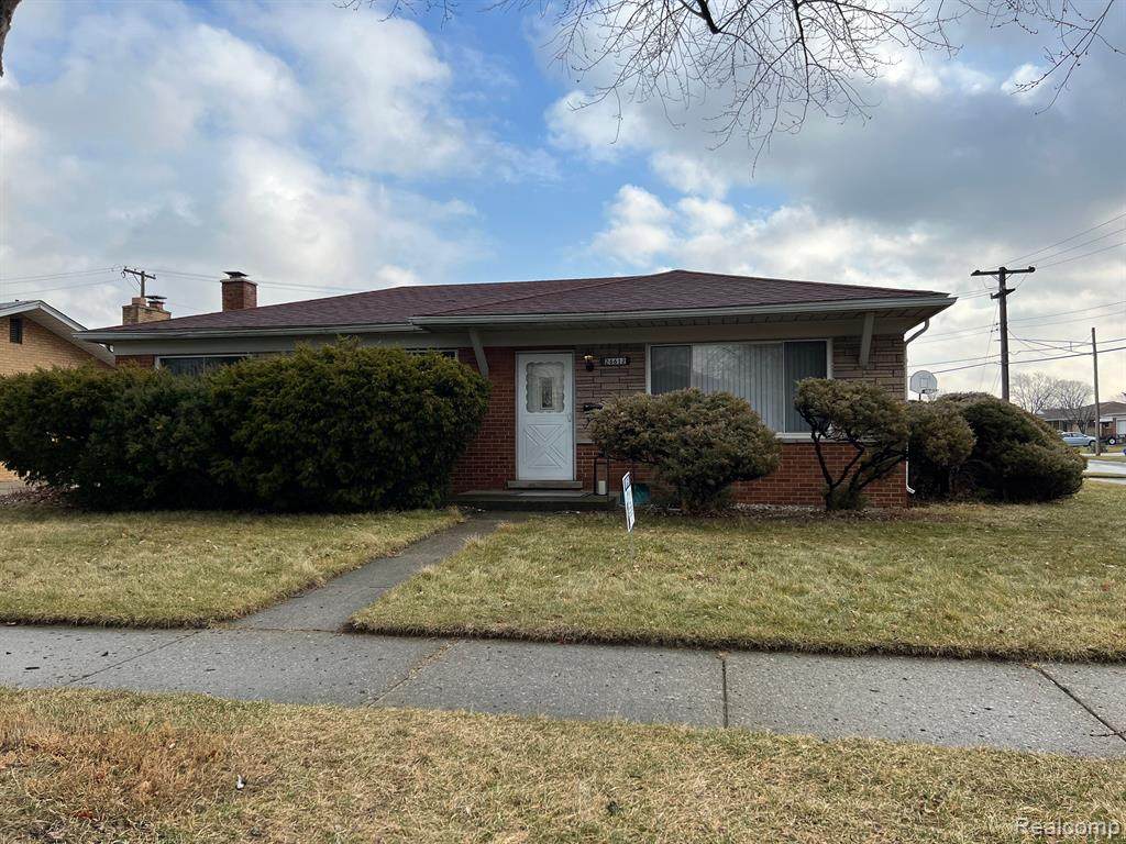 26612 Ridgefield Avenue - Photo 1