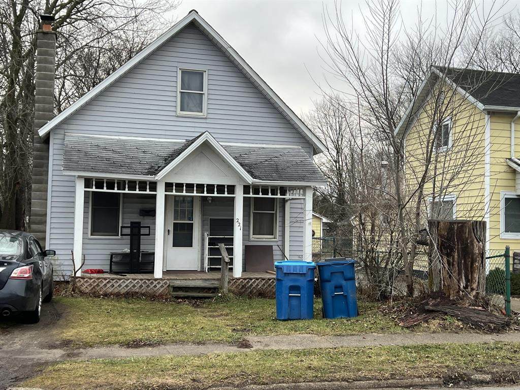 221 Division Street - Photo 1