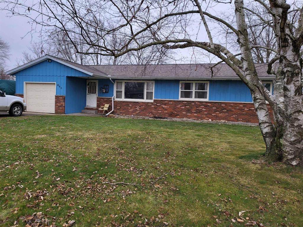 843 Vinewood Drive - Photo 1