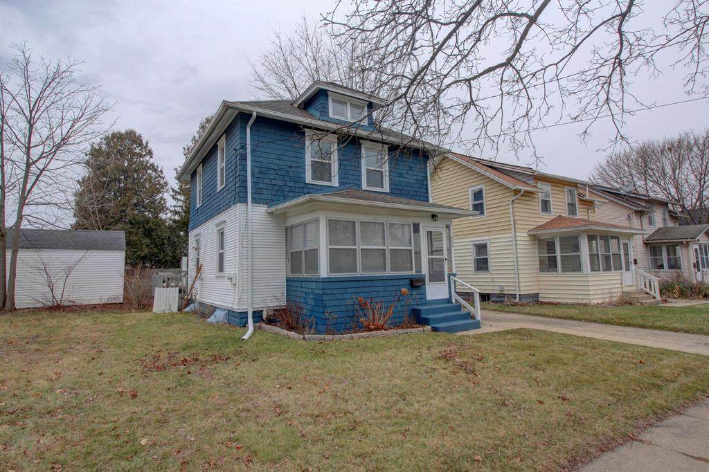 606 Loomis Street - Photo 1