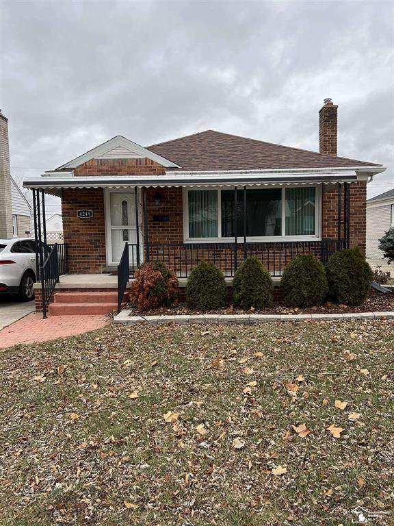 4249 19th - Photo 1