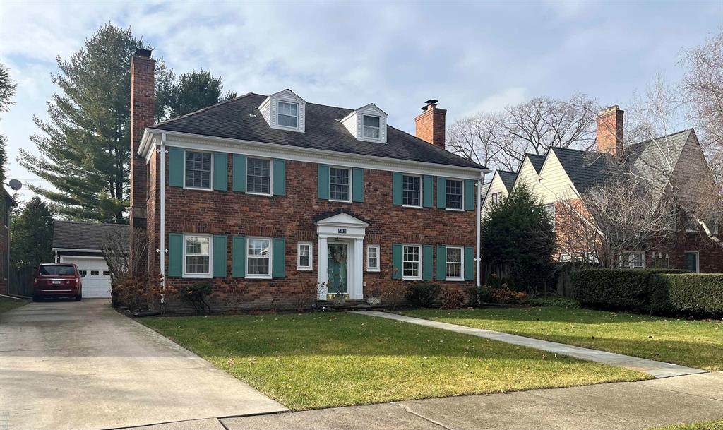 583 Lincoln - Photo 1