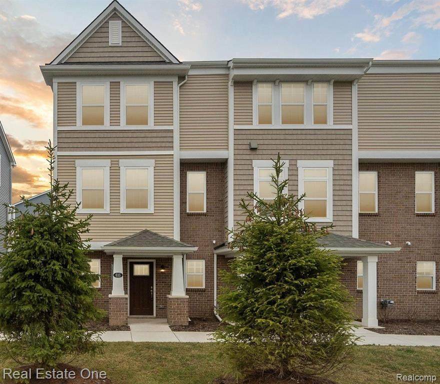 635 Jenny Way - Photo 1