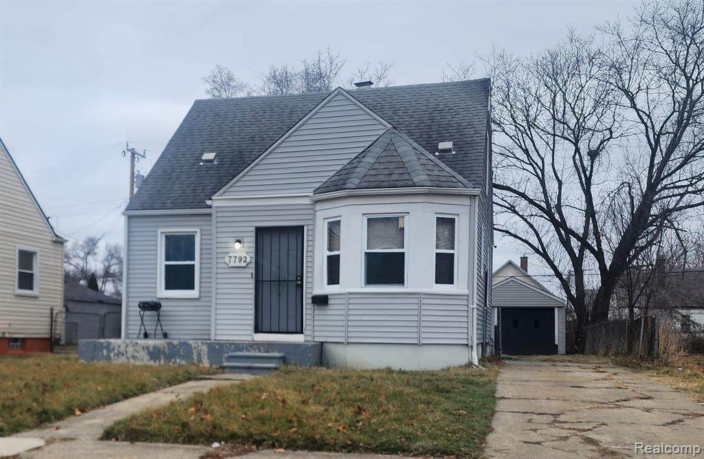 7792 Grandville Avenue - Photo 1