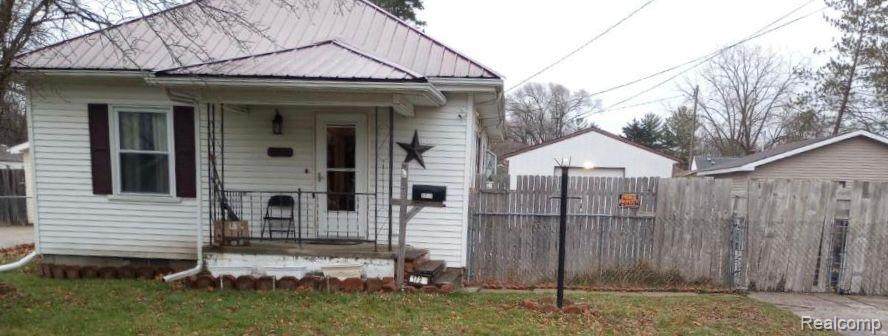 1722 Charles Street - Photo 1