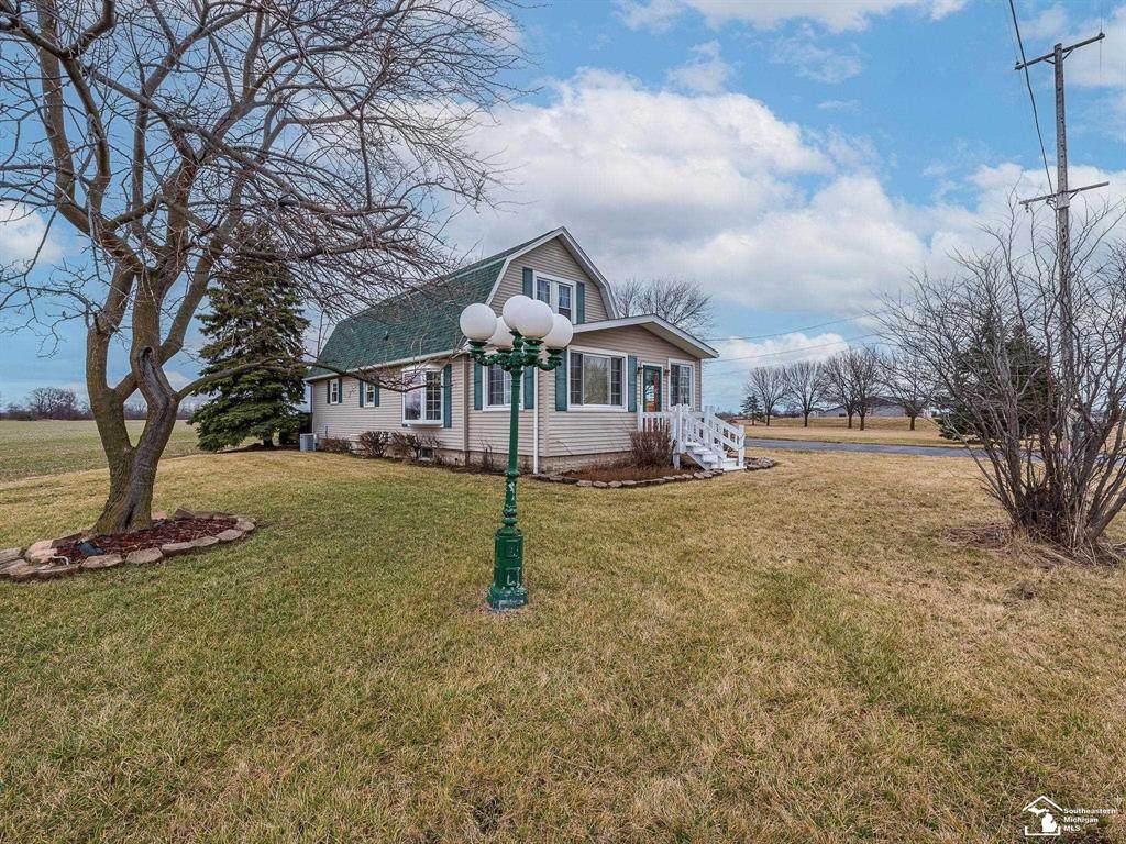 3820 Kelly - Photo 1