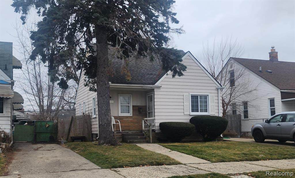 11326 Plainview Avenue - Photo 1