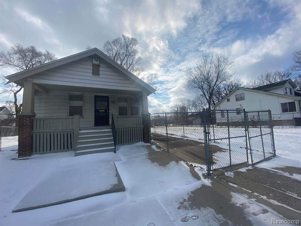 8665 Ellsworth Street - Photo 1