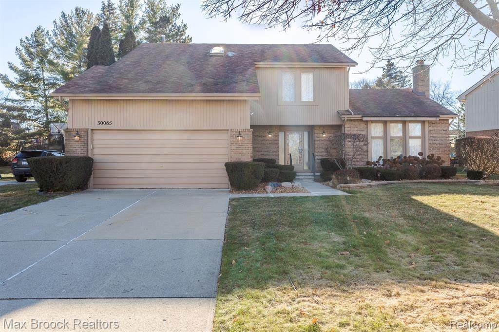 30085 White Hall Drive - Photo 1