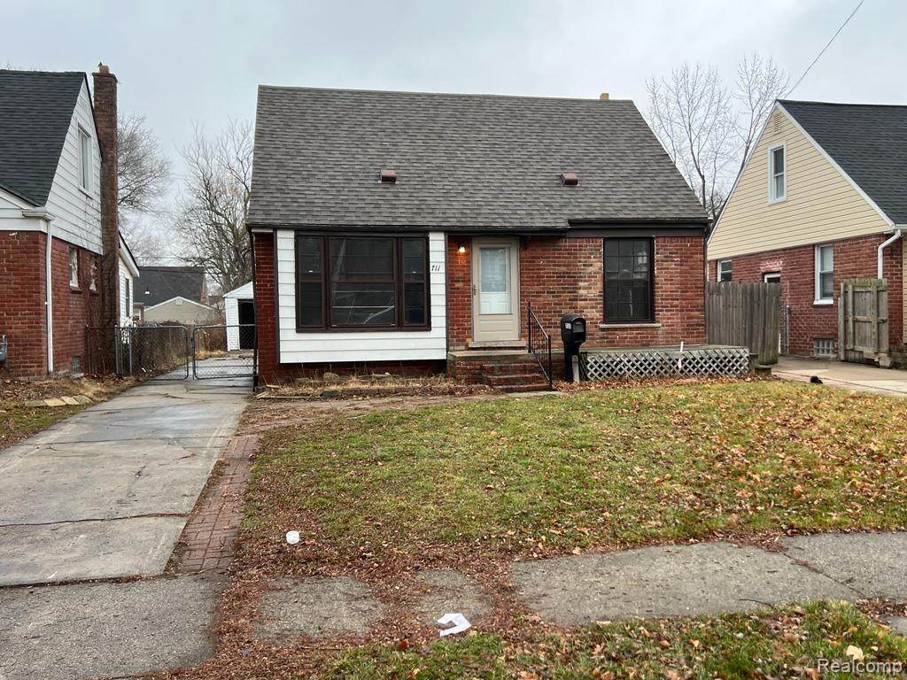711 Fairwood Street - Photo 1