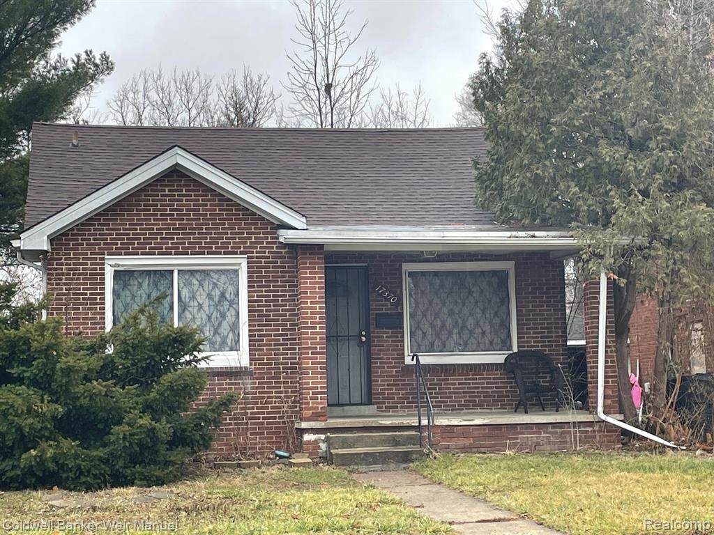 17370 Strasburg Street - Photo 1