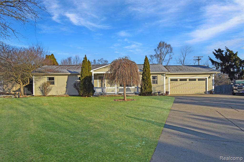 2785 Wardlow Road - Photo 1