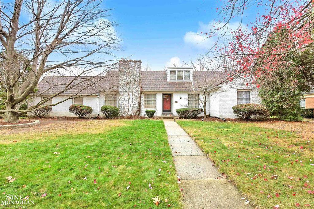 282 Kercheval - Photo 1