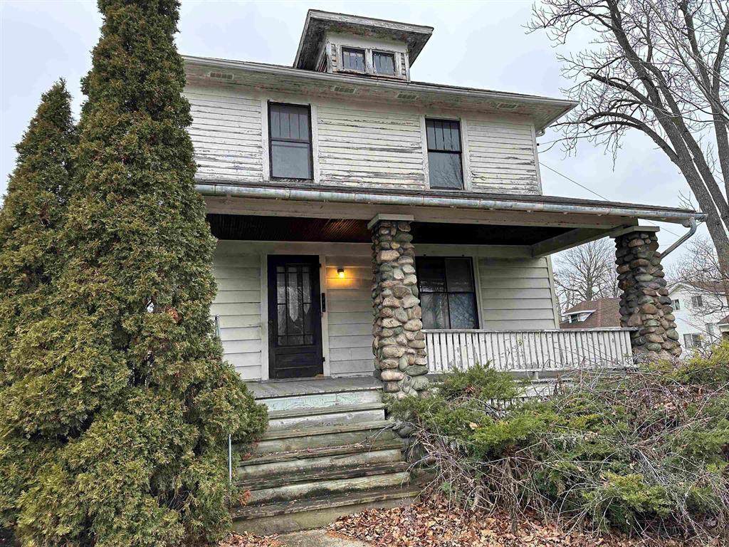 721 Stephens St - Photo 1