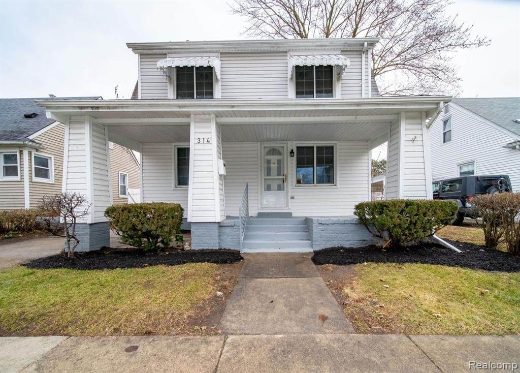314 Adams - Photo 1
