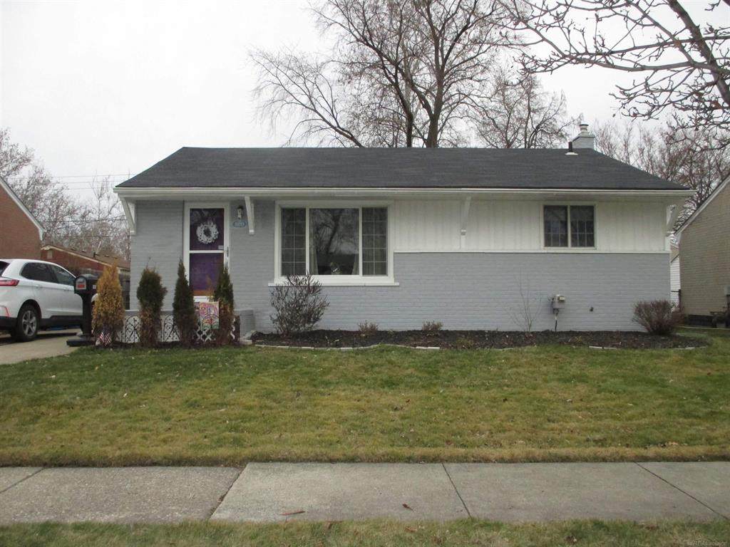 5233 Buchanan - Photo 1