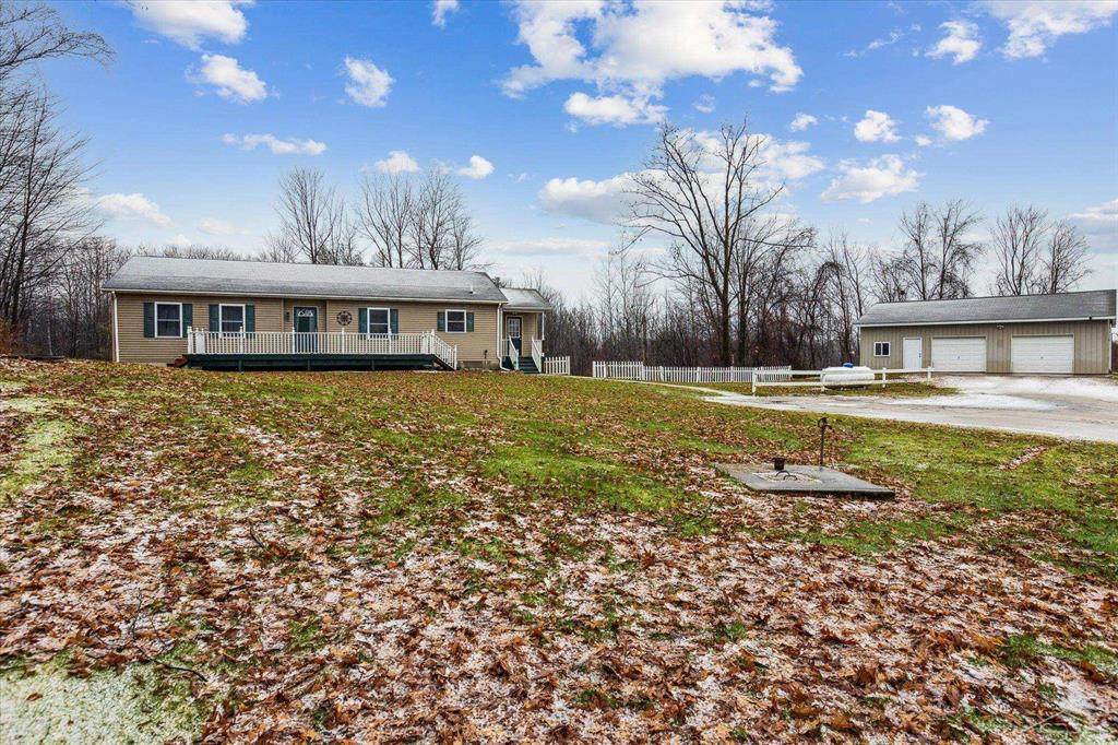 8490 Grant Ave - Photo 1