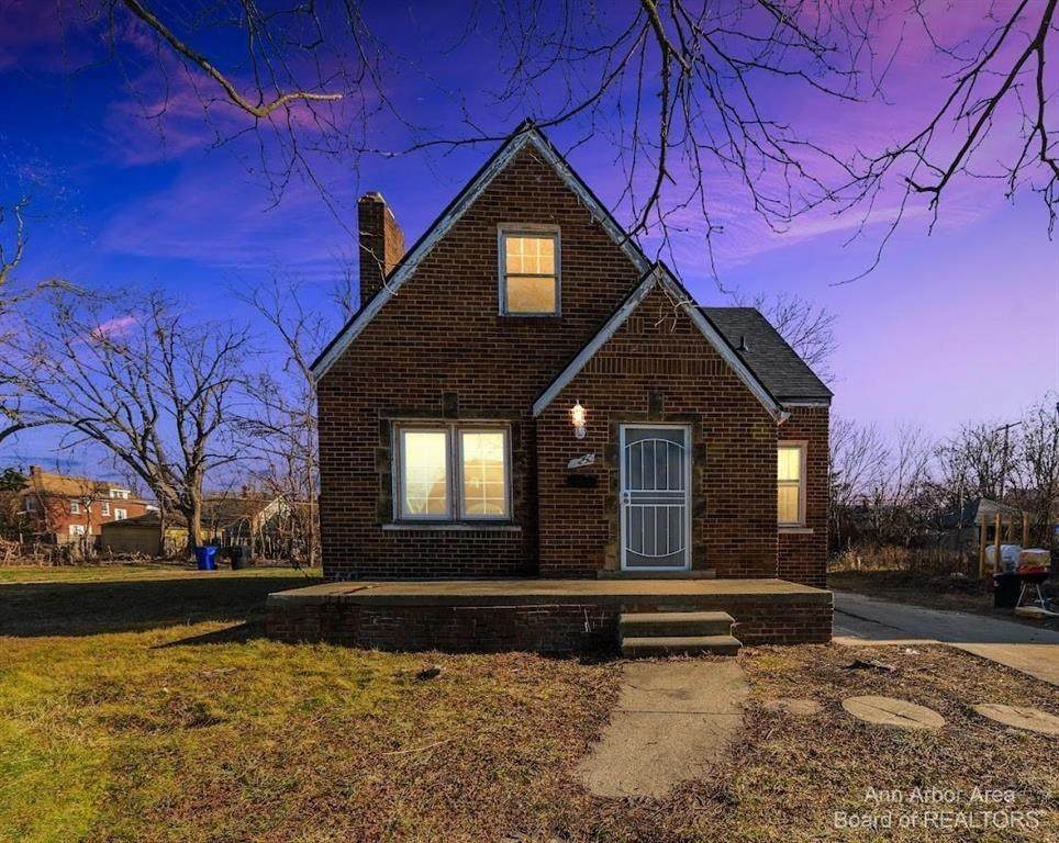 9250 Pinehurst Street - Photo 1