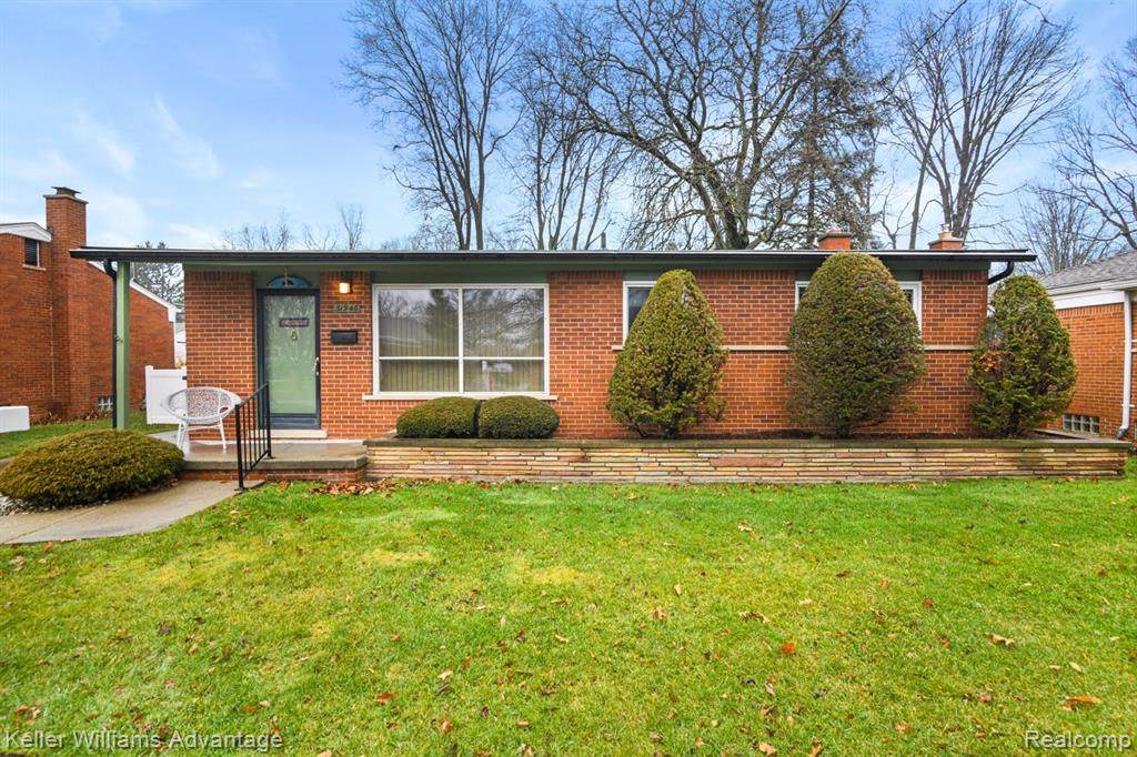 31946 Pembroke Street - Photo 1