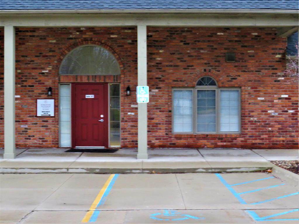 15501 Metropolitan Parkway Ste 107 - Photo 1