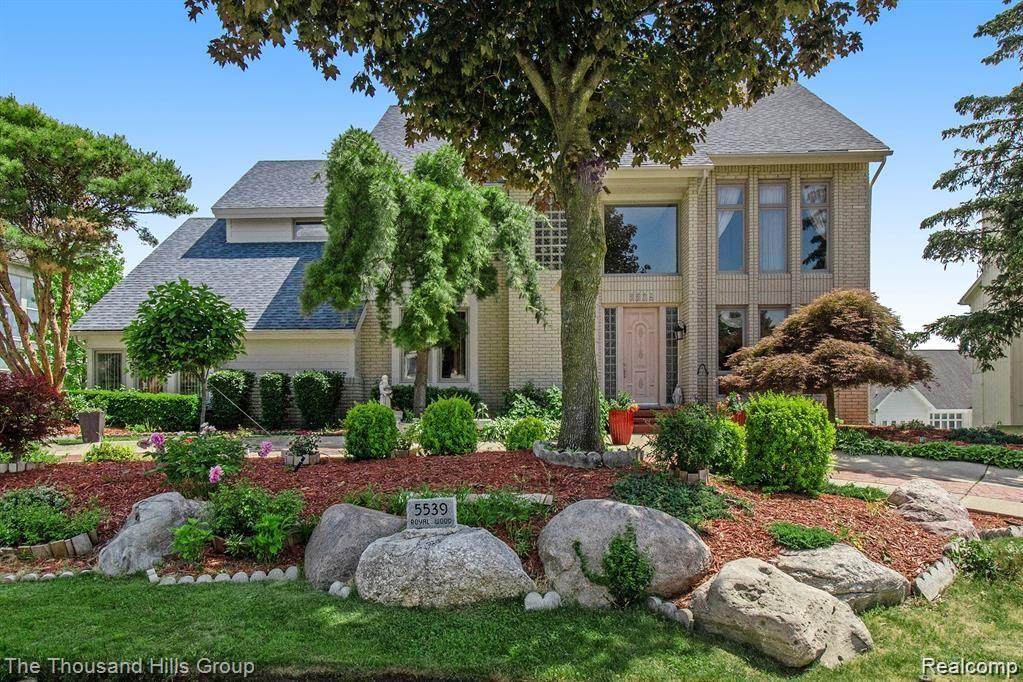 5539 Royal Wood - Photo 1